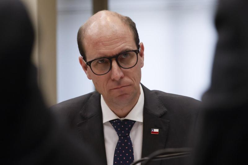 Aton. Ministro Martín Arrau