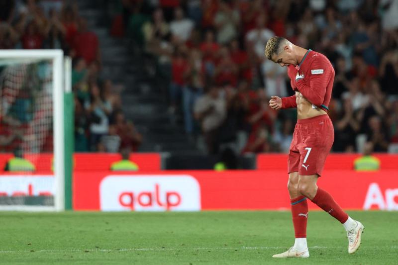 Medios internacionales reaccionan a defensa de Vidal a Ronaldo - AFP