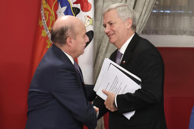 Aton- Ministro Jorge Quiroz y Presidente José Antonio Kast
