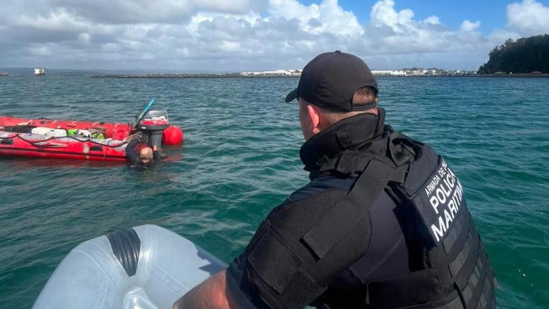 Realizan operativo para encontrar a persona que cayó al mar - Cedida