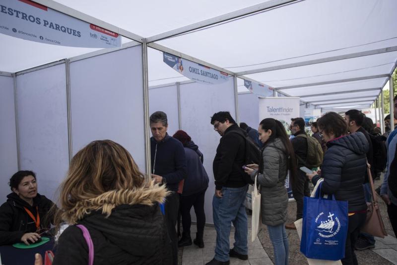 Agencia Uno - Feria laboral (referencial)
