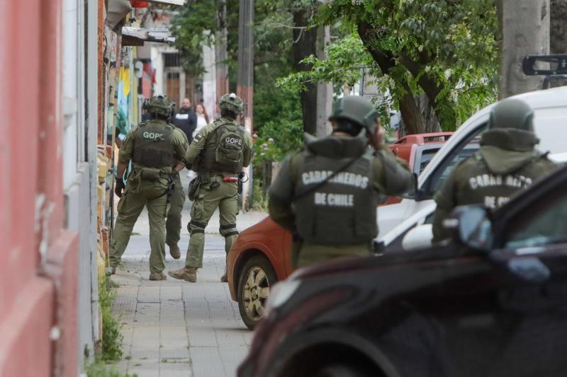 Qué se sabe de la riña que terminó con una persona herida en Santiago - Agencia Uno