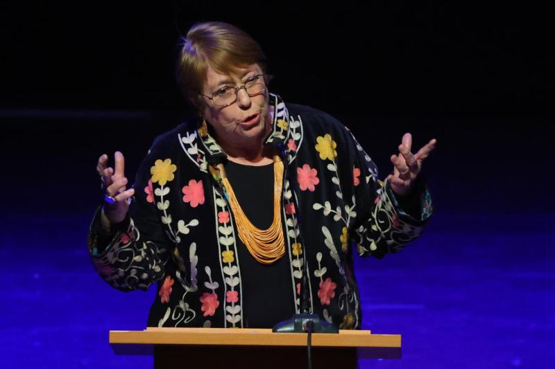 Aton - Michelle Bachelet