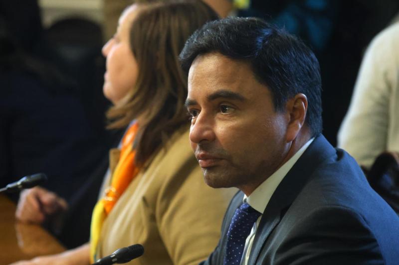 Aton- Senador Rodolfo Carter