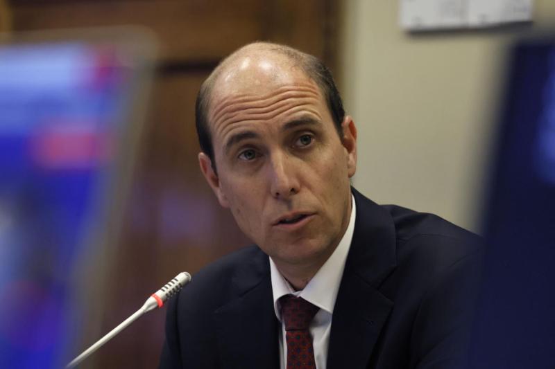 Aton- Ministro Martín Arrau
