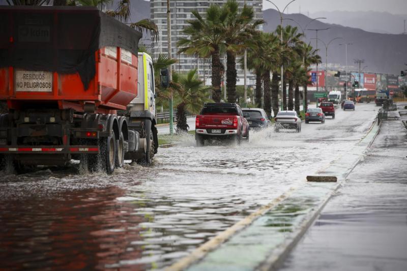 Agencia Uno - Lluvia en Antofagasta (referencial)