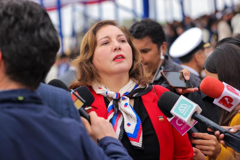 Aton - Senadora Vodanovic arremete contra el Ejecutivo