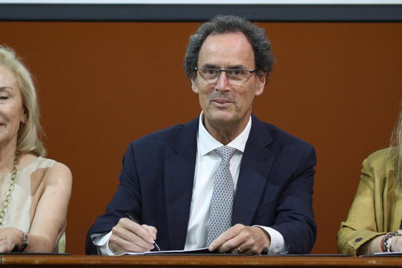 ATON - Rector de la UC, Juan Carlos de la Llera