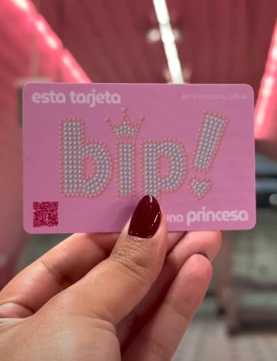 Instagram - Pinky bip