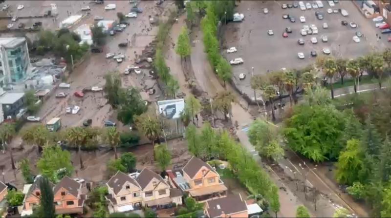 Gentileza - Aluvión en Las Condes