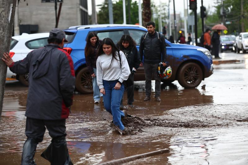 Aton - Aluvión en Las Condes