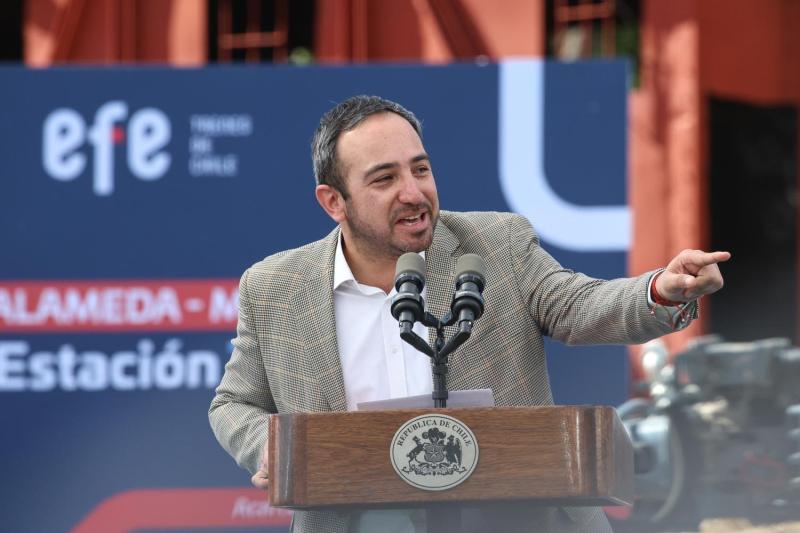 Alcalde de Talagante emplaza al Gobierno por daños en campamento - Aton
