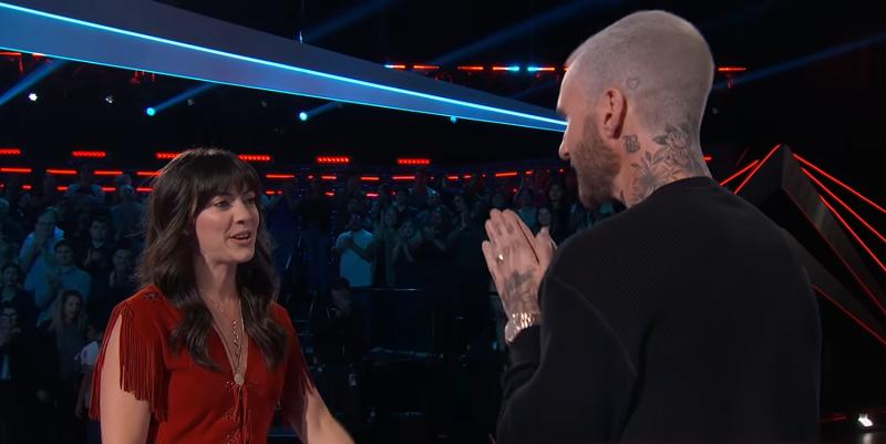Marilyn Hucek y Adam Levine - The Voice