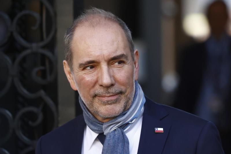 Aton- Biministro Louis de Grange
