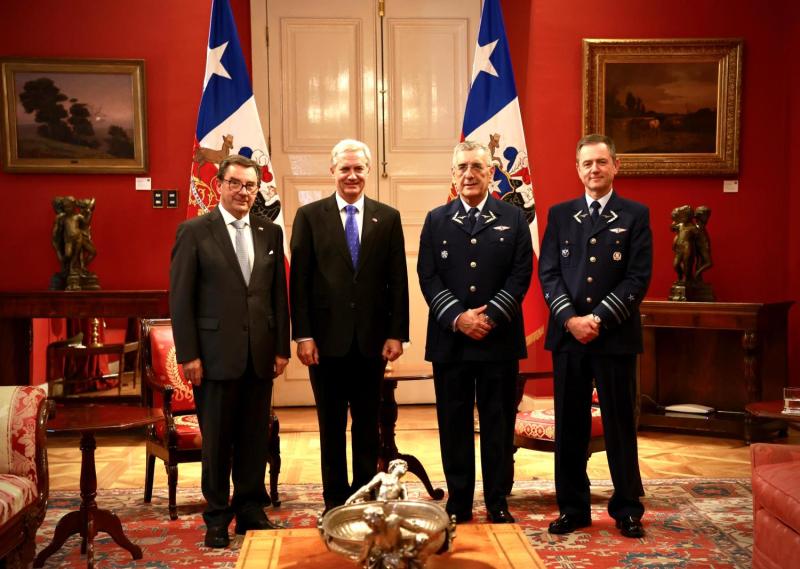 Presidente Kast designó al general Romanini como Comandante en Jefe de la Fuerza Aérea