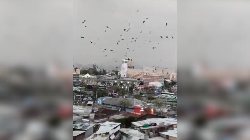 Teletrece - Voladura de techos en Santiago