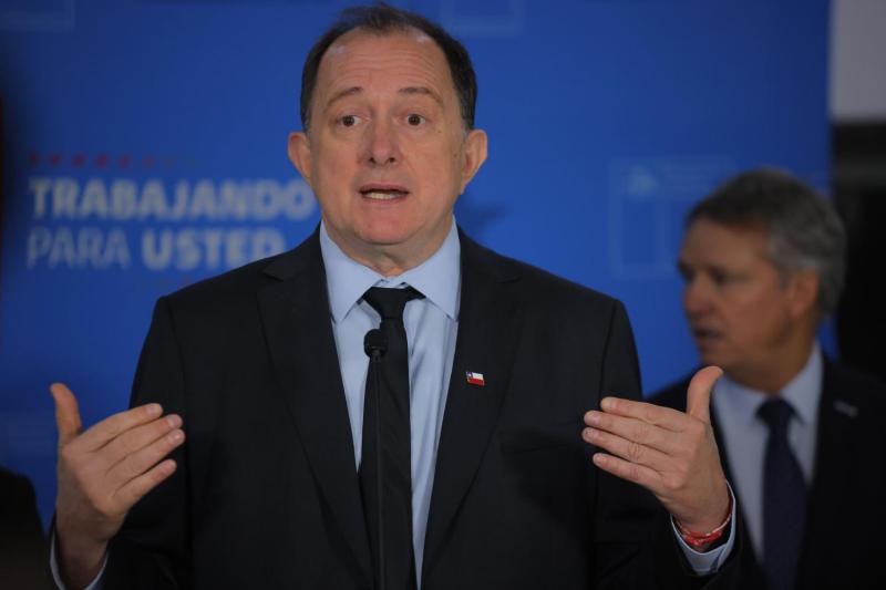 Aton- Ministro Iván Poduje