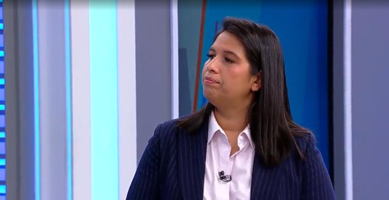 Senadora Andrea Balladares - Mesa Central