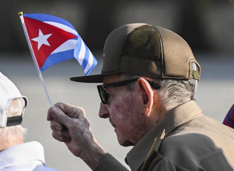 La furiosa reacción de Cuba tras orden de arresto contra Castro - AFP
