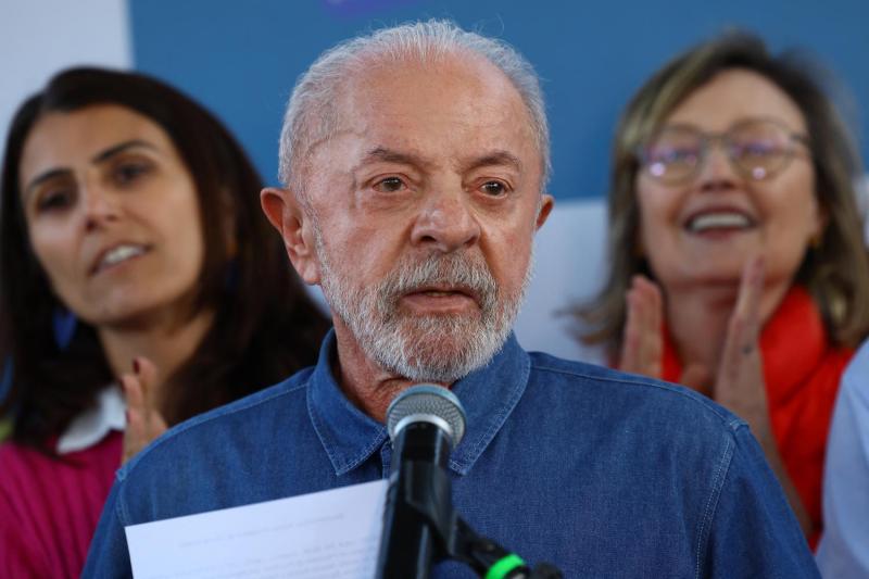 AFP - El gobierno de Lula adelanta pagos de programa social antes del balotaje en Brasil