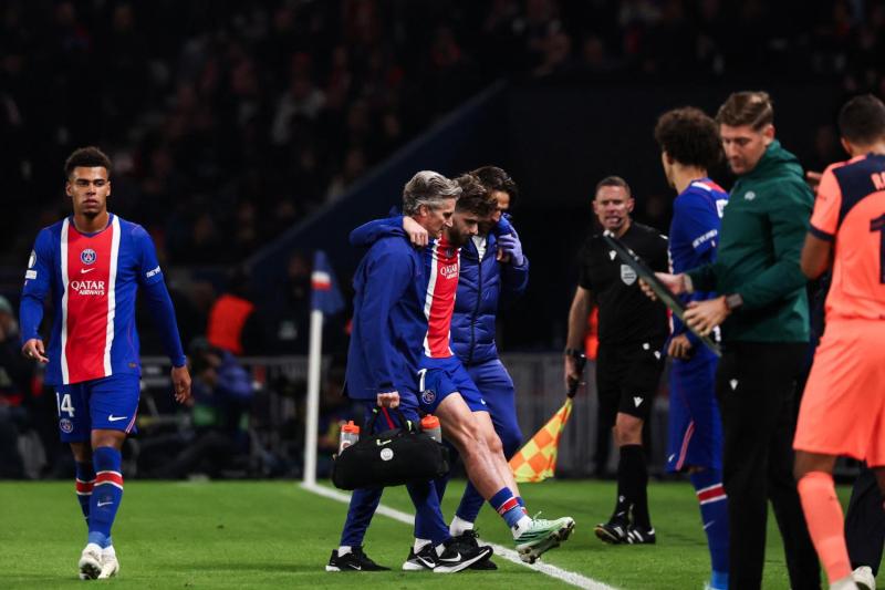 AFP - Crack del PSG sufrió rotura del ligamento cruzado: Chocó contra jugador del Barcelona