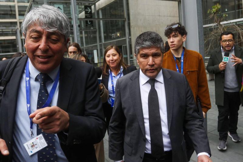 Agencia Uno - El próximo lunes 26 de octubre se realizará un nuevo intentó para formalizar al ciudadano uruguayo Fernando Silva, quien es acusado de exponer a la víctima que denunció al exsubsecretario Manuel Monsalve por delitos sexuales.