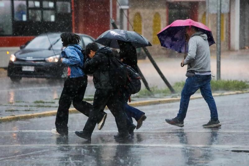 A qué hora comienza la lluvia HOY en Santiago - Agencia Uno