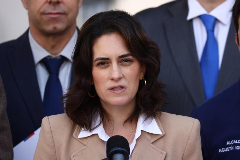 Aton- Ministra María Jesús Wulf