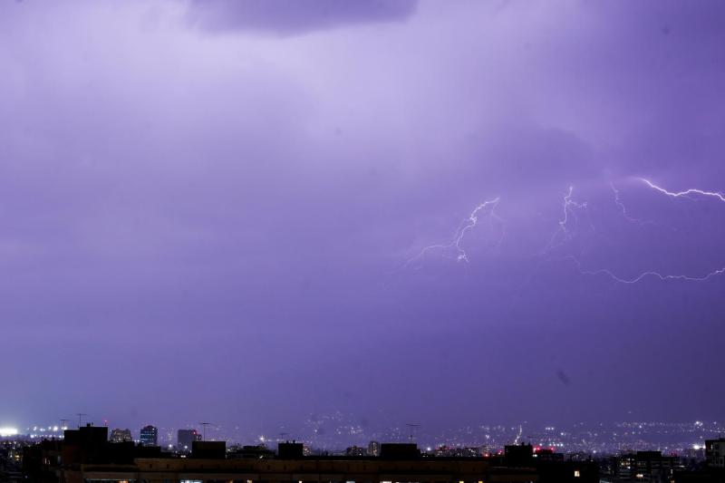 Agencia Uno - Tormenta eléctrica en Santiago