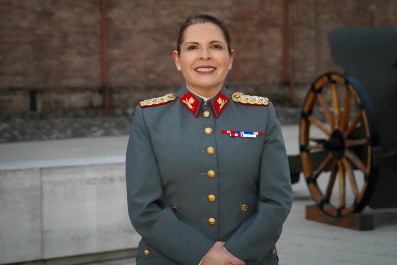 Quién es María Soledad Acevedo, la primera mujer en alcanzar el grado de general en el Ejército de Chile