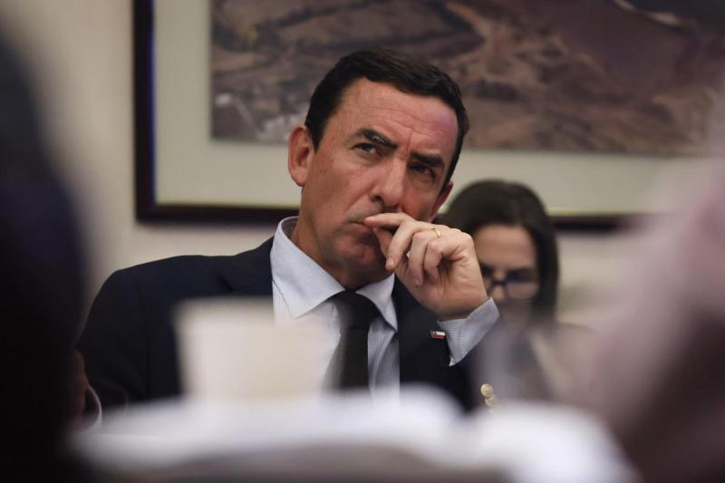 Aton- Ministro Fernando Rabat