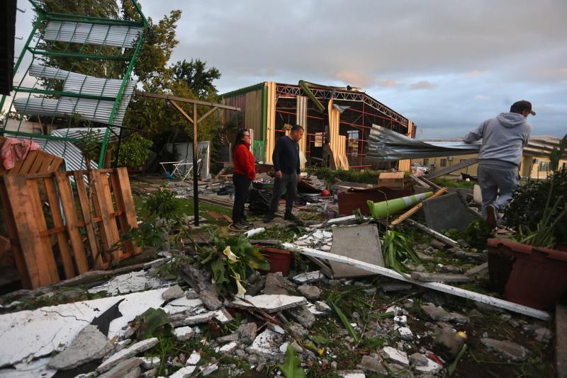 Aton - Al menos 70 casas resultaron dañadas por tornado en Requínoa