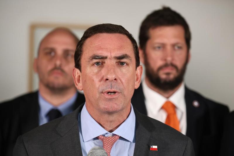 Aton- Ministro Fernando Rabat