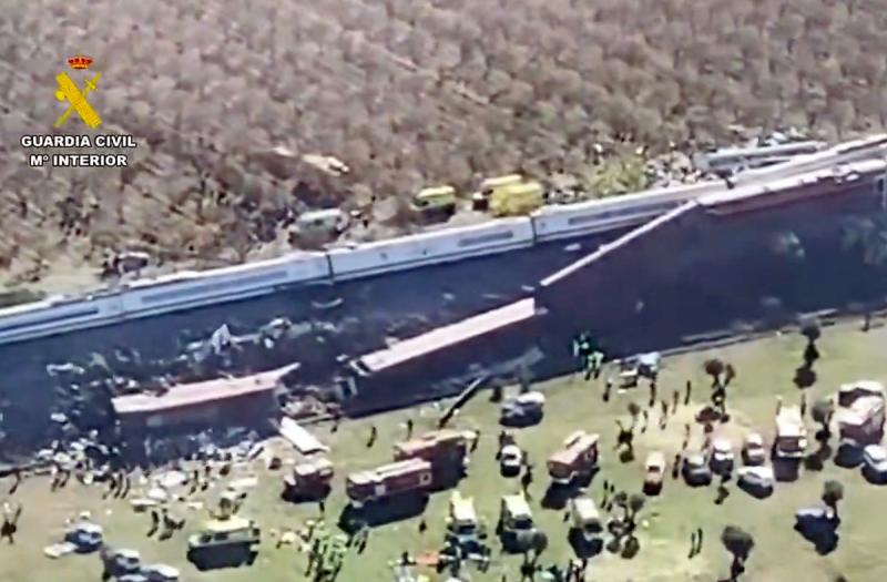 AFP - Choque de trenes en España