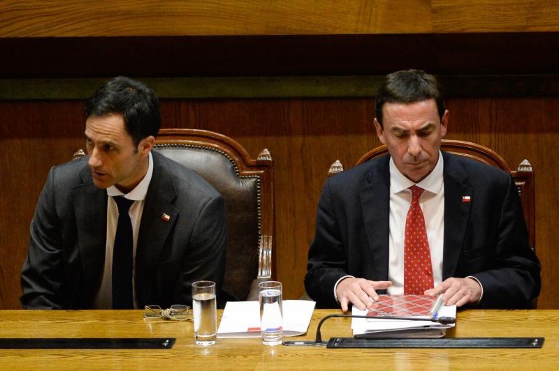 El subsecretario Luis Silva acompañó ayer al ministro Fernando Rabat en la sesión especial que se realizó en el Congreso.