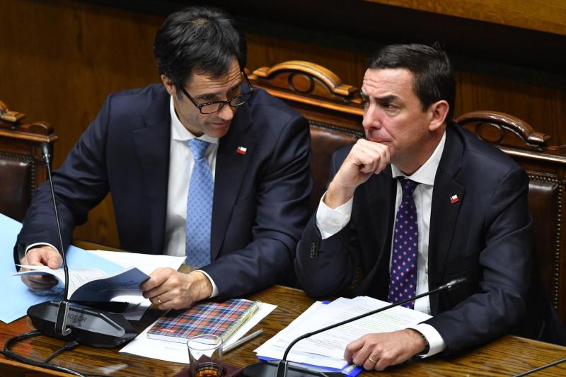 Agencia Uno - Subsecretario Silva responde por rebajas de penas