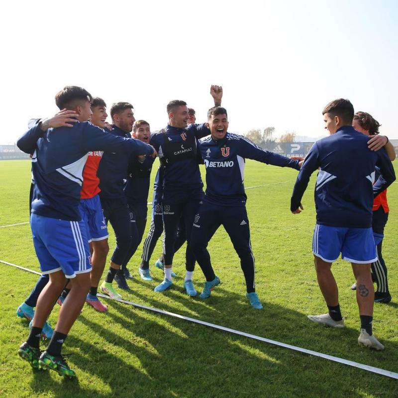 Jugadores de la U (Prensa Universidad de Chile)