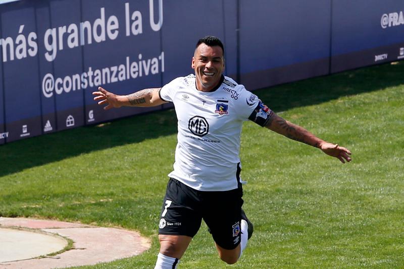 Esteban Paredes vivió los mejores años de su carrera en Colo Colo. Imagen: Agencia Uno.