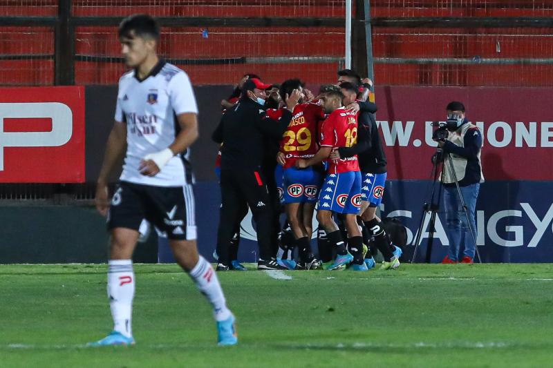 Colo Colo fue superado por la Unión Española en el segundo tiempo