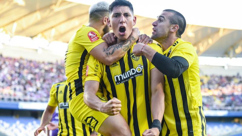 Jeri Carrasco anota para Fernández Vial