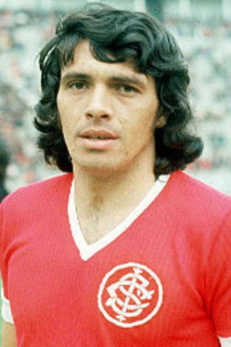 Elias Figueroa en Inter de Porto Alegre, Brasil.