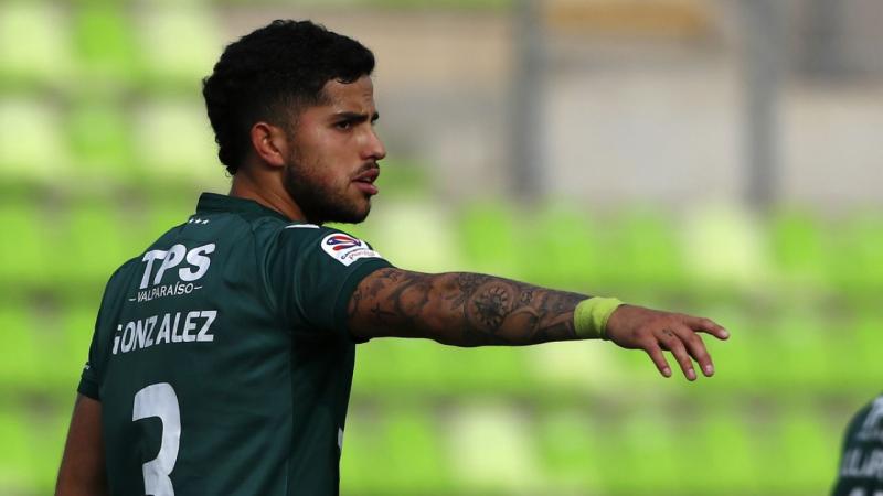 (20 años, defensa centra de Santiago Wanderers)