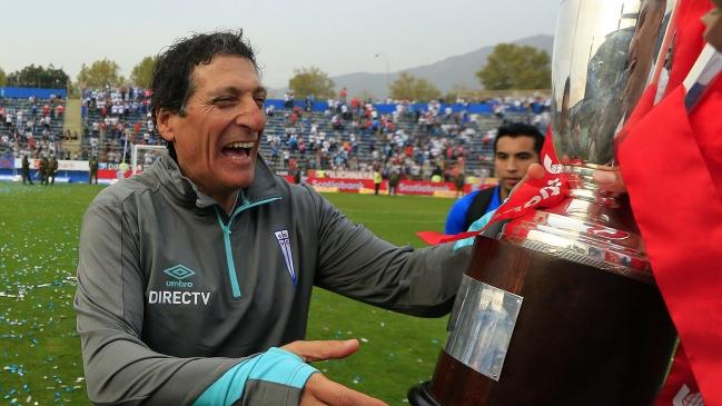 Salas tuvo un exitoso periplo dirigiendo a la UC