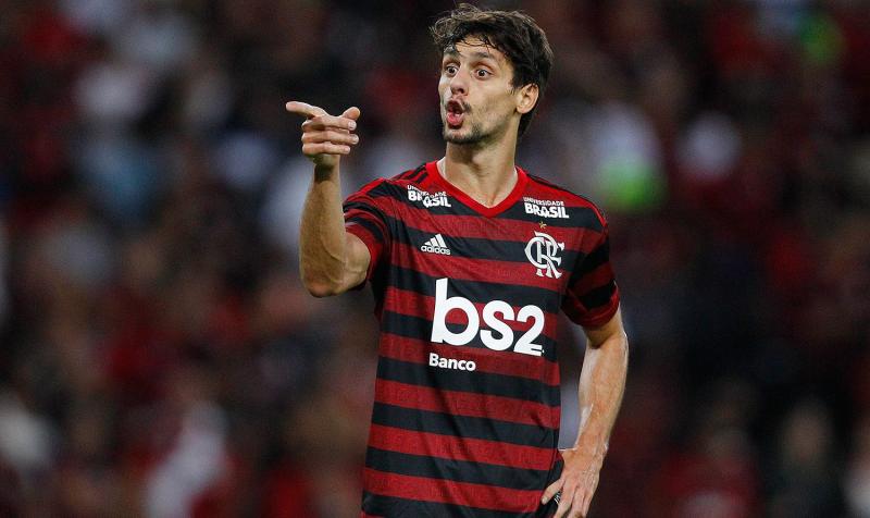 Rodrigo Caio ocupará el lugar de David Luiz ante la UC