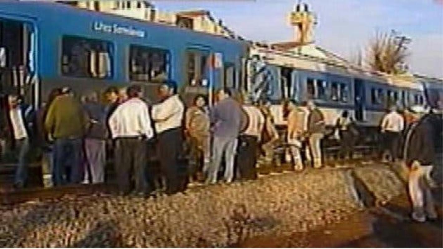 Choque de trenes en Argentina deja al menos tres muertos y 50 heridos | T13