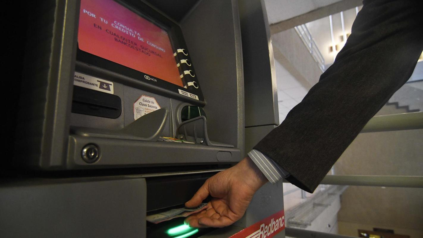 Cuidado al pedir comprobante en cajero automático: alertan sobre riesgos Cuidado al pedir comprobante en cajero automático: alertan sobre riesgos