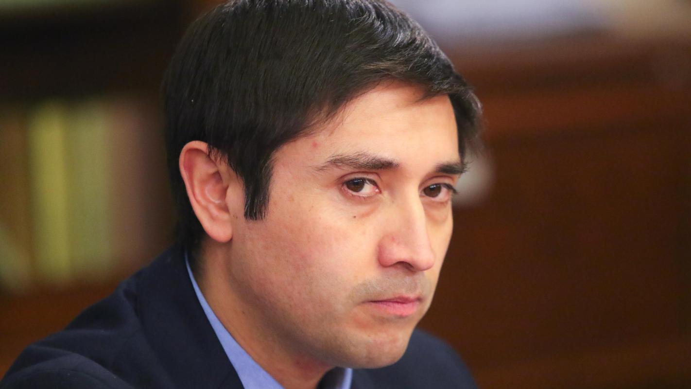 Corte suspende desafuero de senador Calisto mientras Fiscalía investiga presunto fraude al Fisco