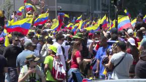 Comunidad venezolana en Chile festeja detención de Nicolás Maduro Comunidad venezolana en Chile festeja detención de Nicolás Maduro