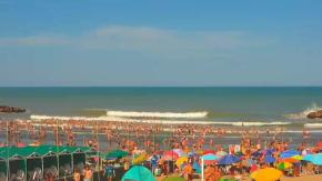 Meteotsunami azota playa de Argentina: un muerto y más de 30 heridos