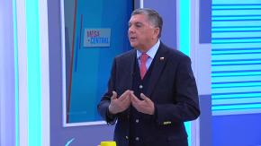Biministro Alvarado evalúa la viabilidad política de los proyectos y se muestra abierto al diálogo para extender el tiempo de discusión.